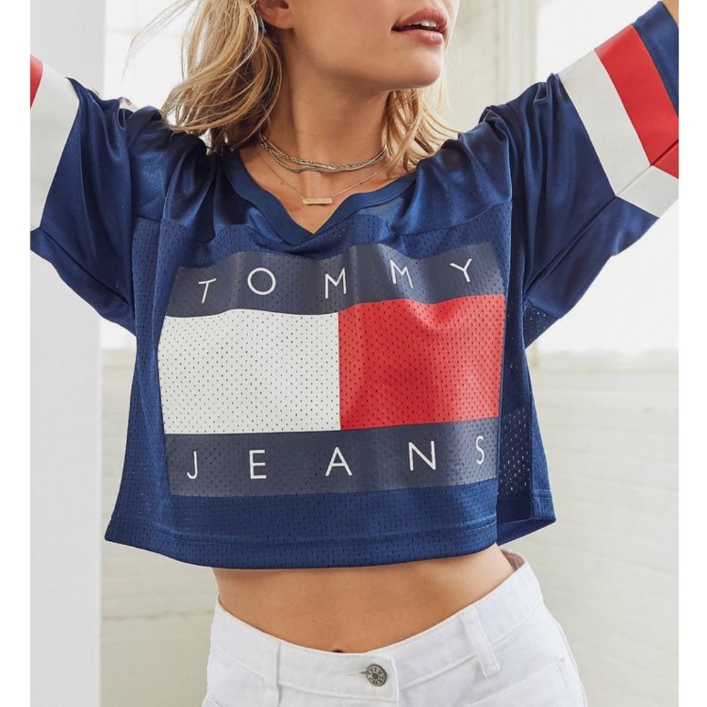 IN SEARCH OF TOMMY HILFIGER JERSEY